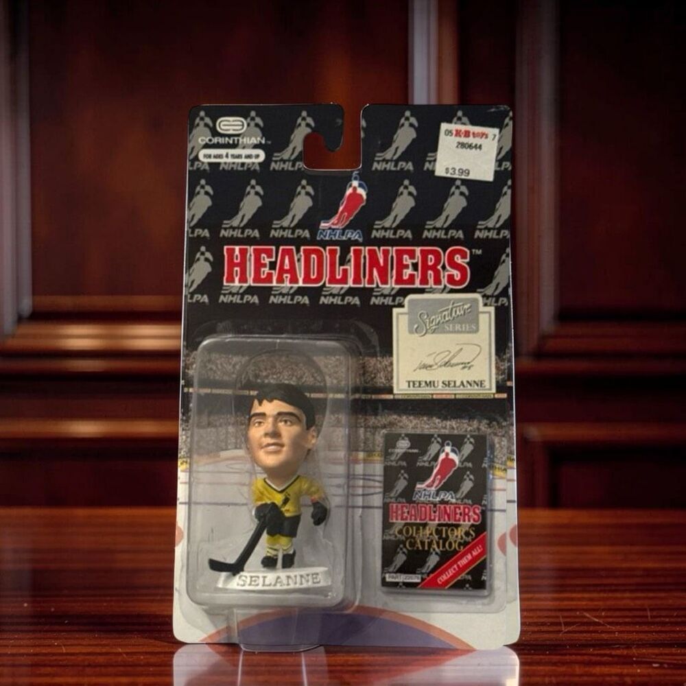 1997 Corinthian NHL Signature Series Teemu Selanne Figure Sealed On Card